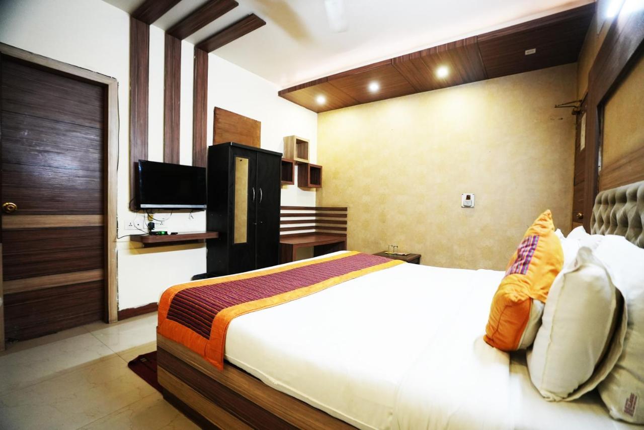Hotel Classic Нью-Делі Екстер'єр фото